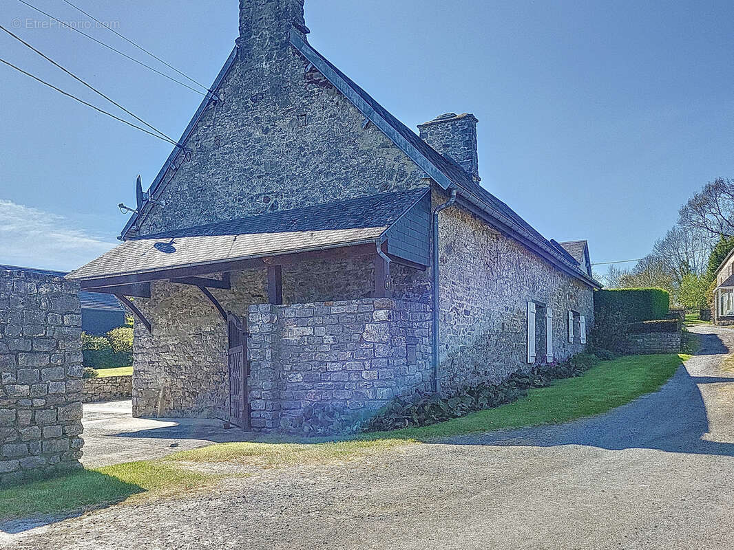 Maison à MONTCHATON