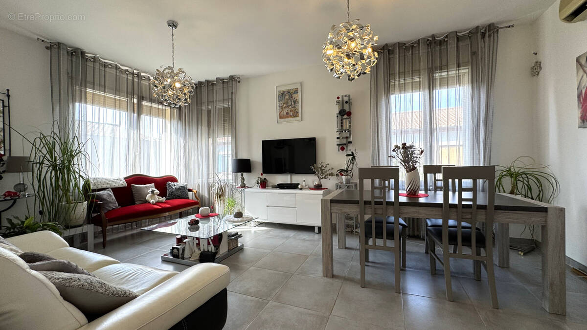 Appartement à NIMES