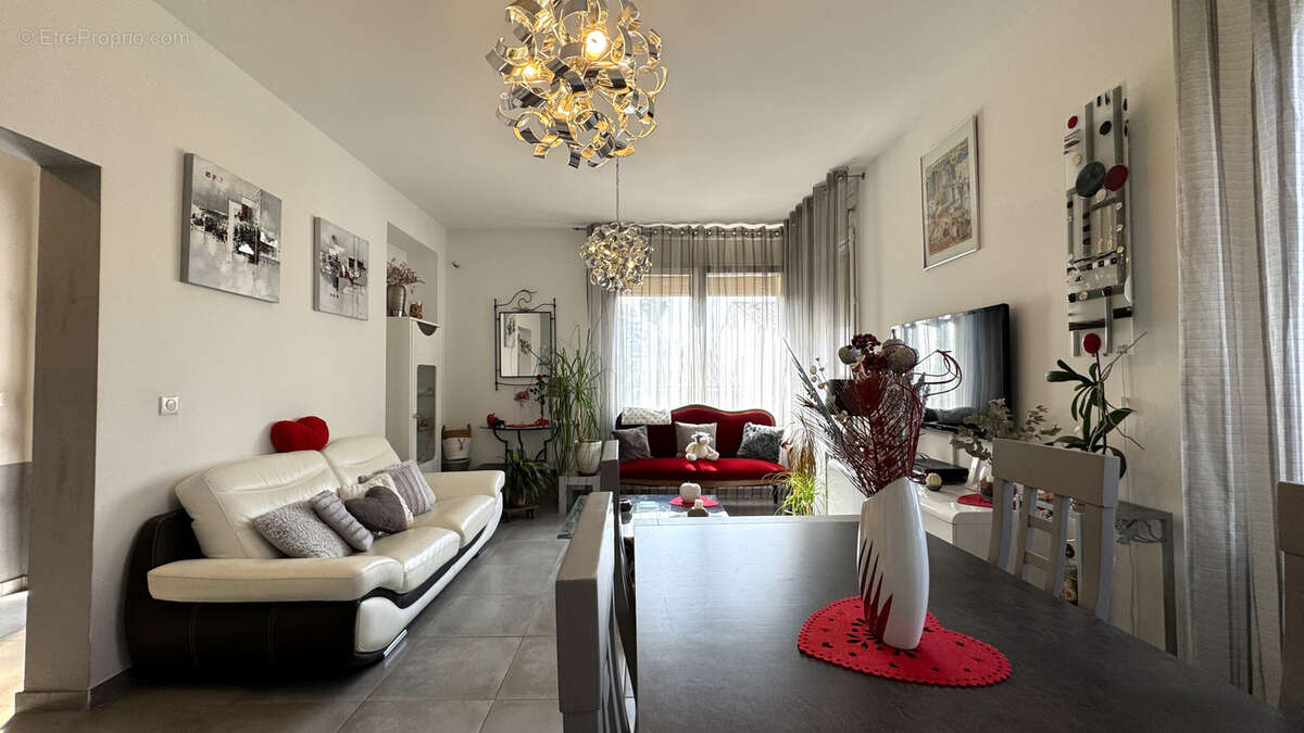 Appartement à NIMES