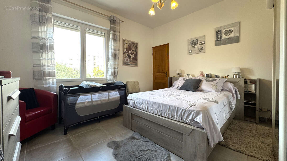 Appartement à NIMES