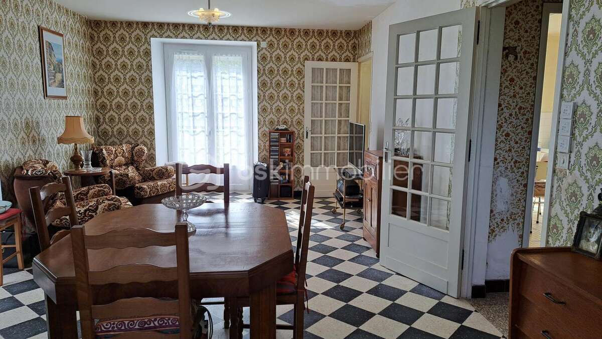 Maison à VERTEILLAC