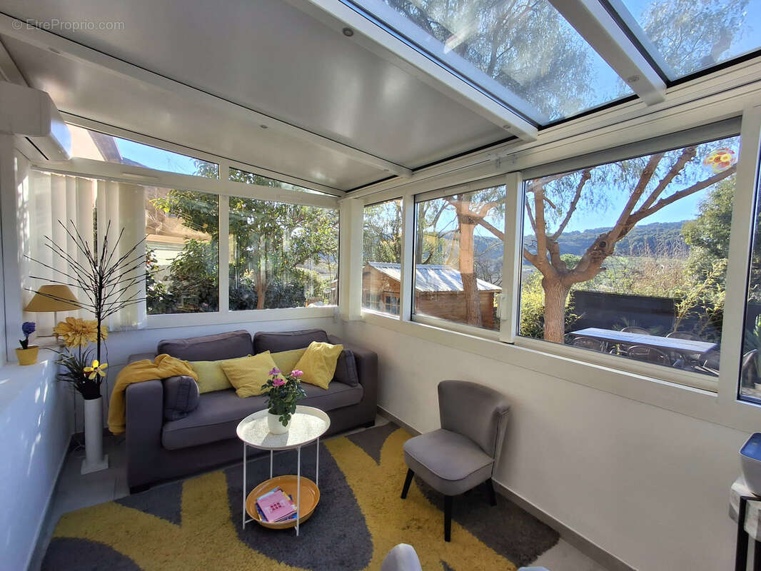 Maison à LE CASTELLET