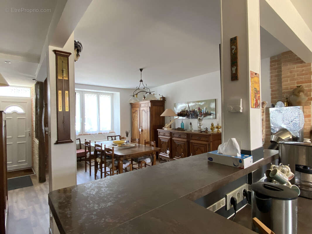 Maison à SAINT-GERMAIN-LES-BELLES