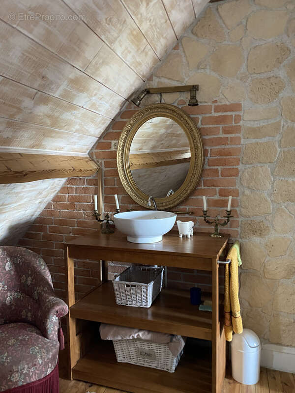 Maison à SAINT-GERMAIN-LES-BELLES