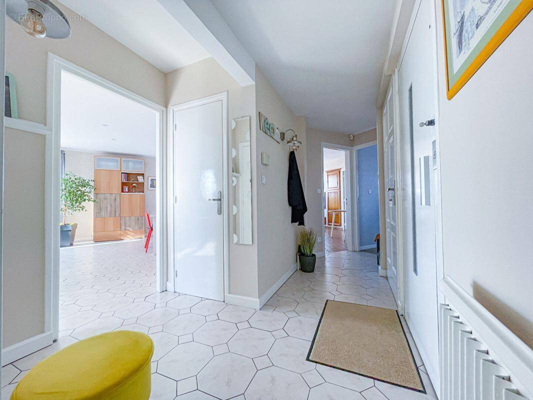 Appartement à SOTTEVILLE-LES-ROUEN