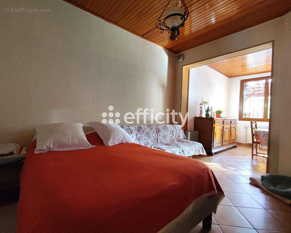 Maison à SAINT-DENIS