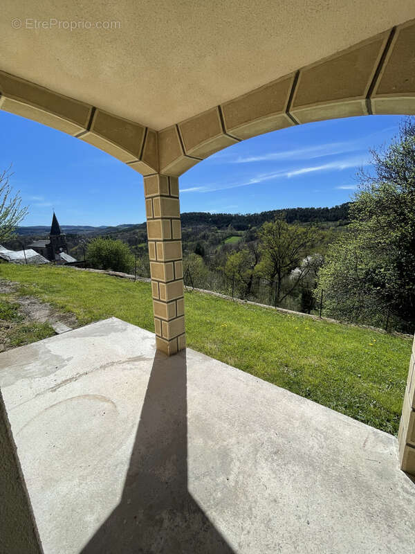 Maison à SAINT-GENIEZ-D&#039;OLT