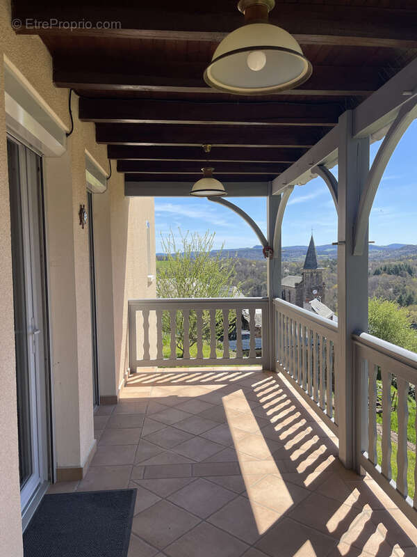 Maison à SAINT-GENIEZ-D&#039;OLT