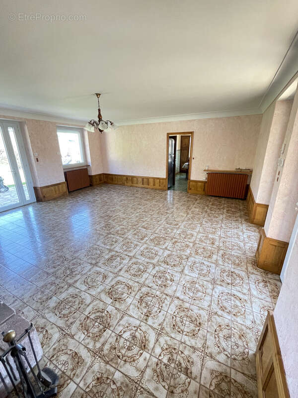 Maison à SAINT-GENIEZ-D&#039;OLT