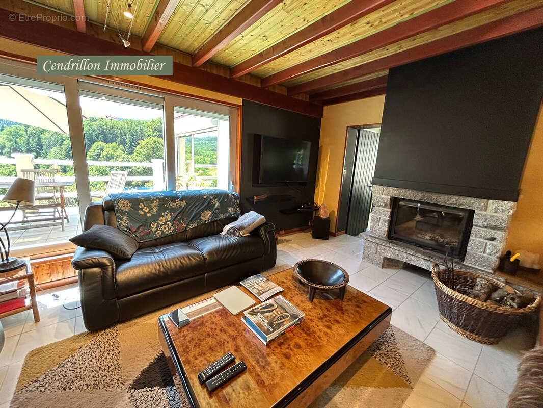 Maison à SAINTE-FEYRE