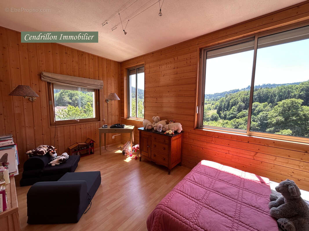 Maison à SAINTE-FEYRE