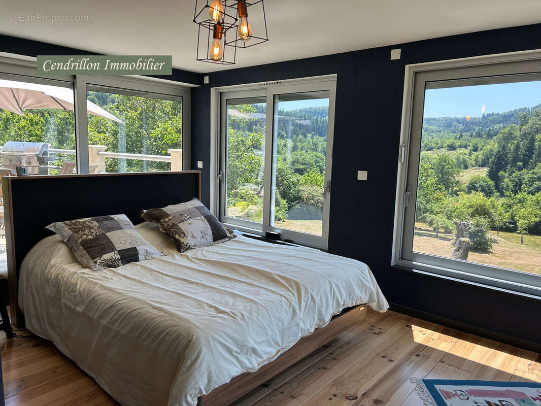 Maison à SAINTE-FEYRE