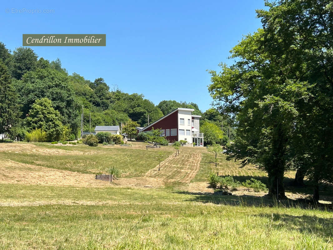 Maison à SAINTE-FEYRE