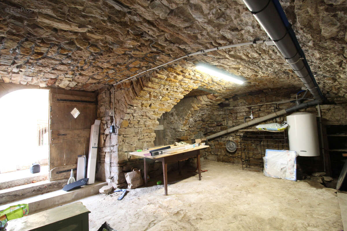 Maison à SAINT-FELIX-DE-SORGUES