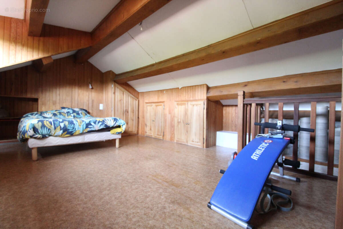 Maison à SAINT-FELIX-DE-SORGUES