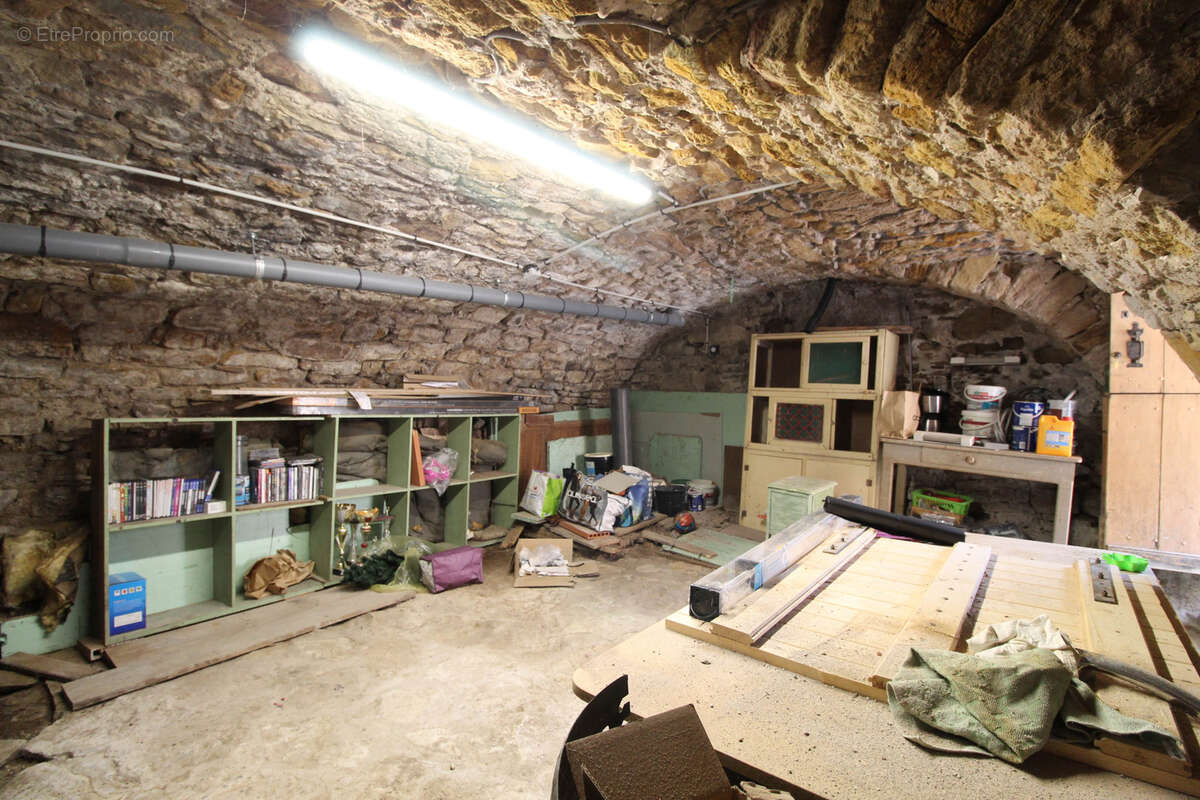 Maison à SAINT-FELIX-DE-SORGUES