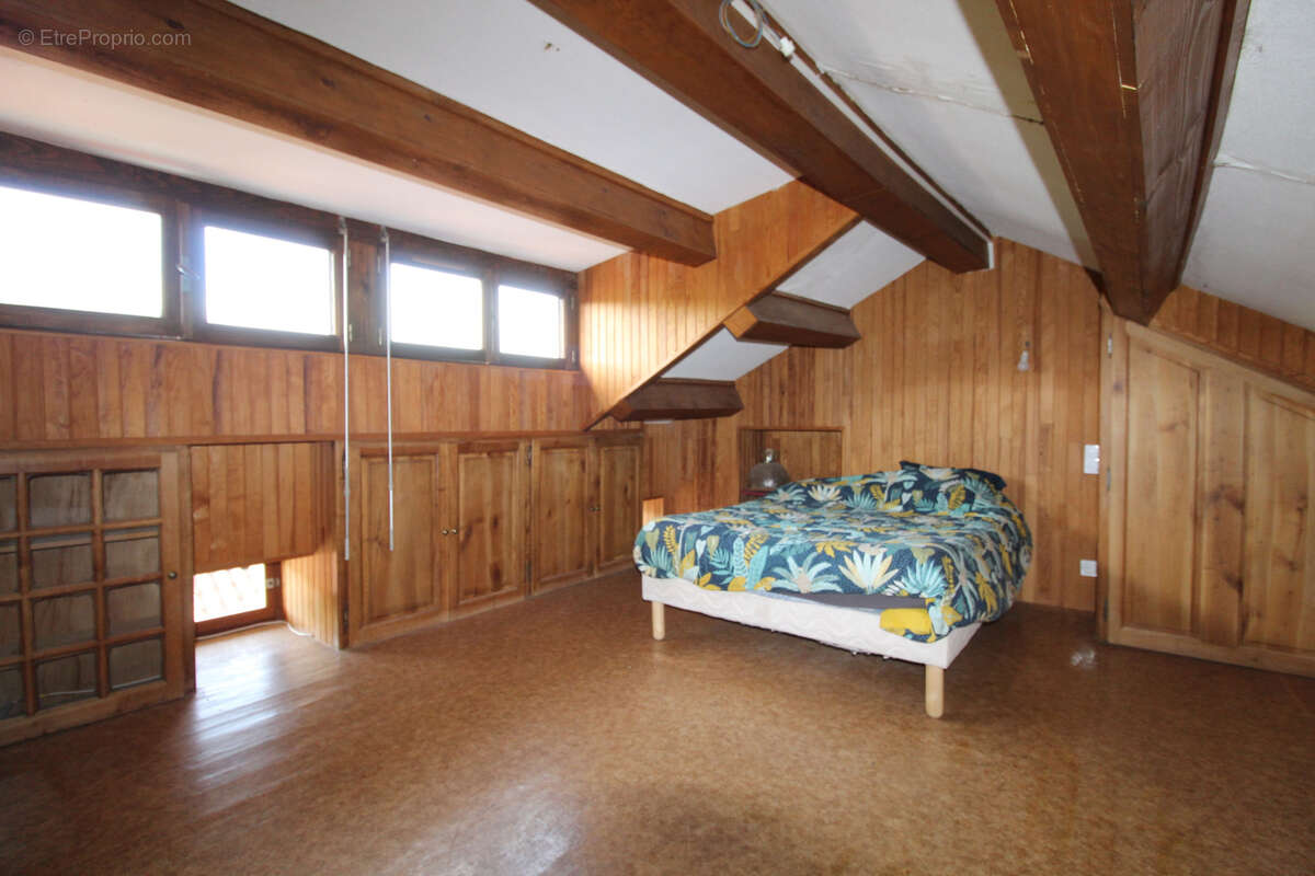 Maison à SAINT-FELIX-DE-SORGUES