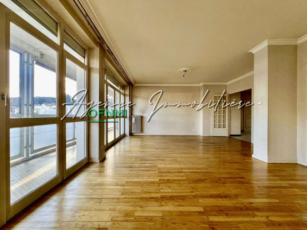 Appartement à SAINT-ETIENNE