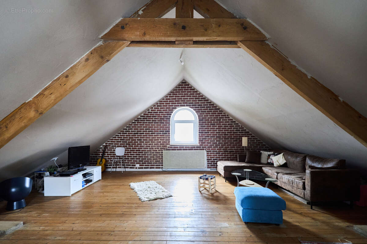 Appartement à TINQUEUX