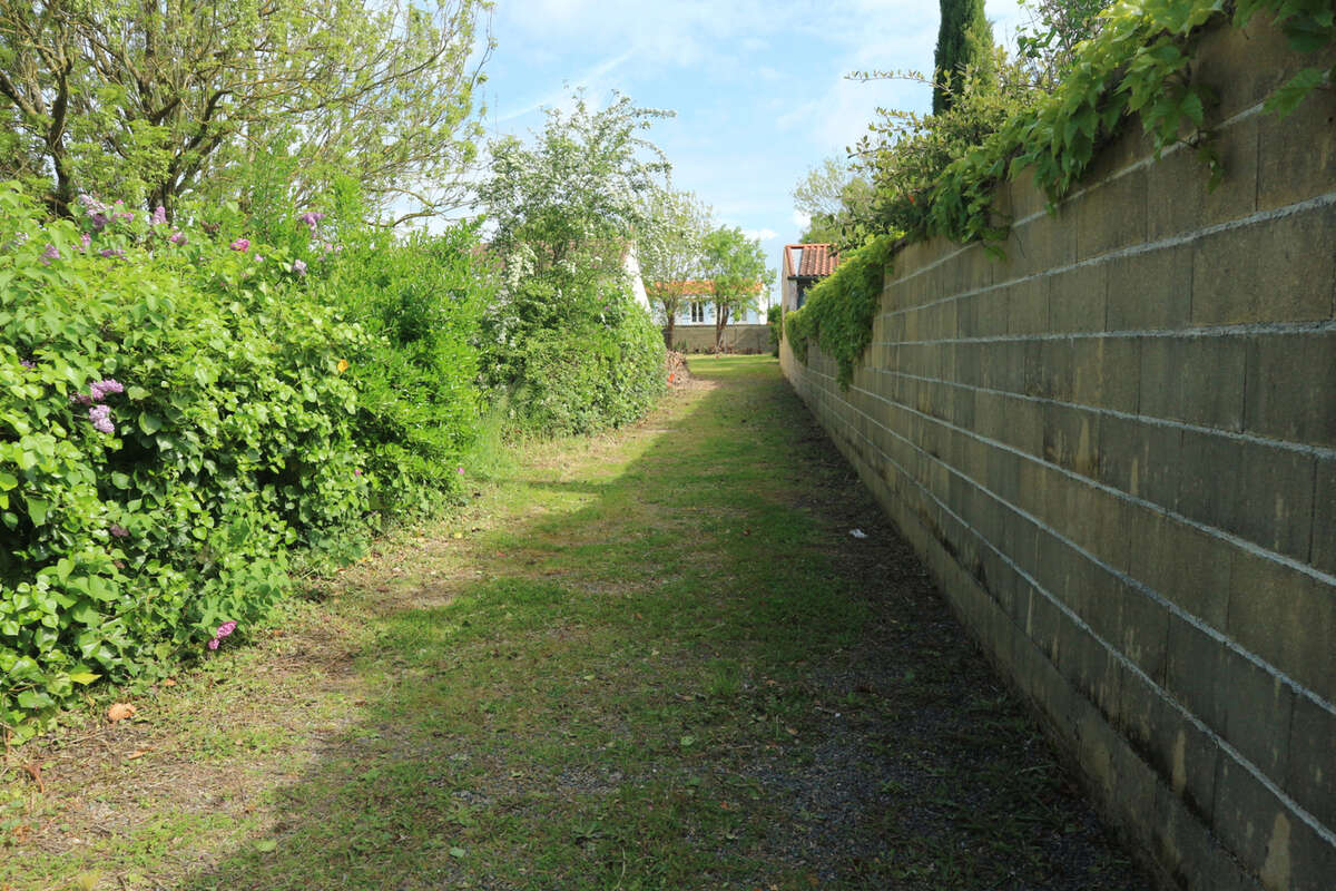 Terrain à LA ROCHELLE