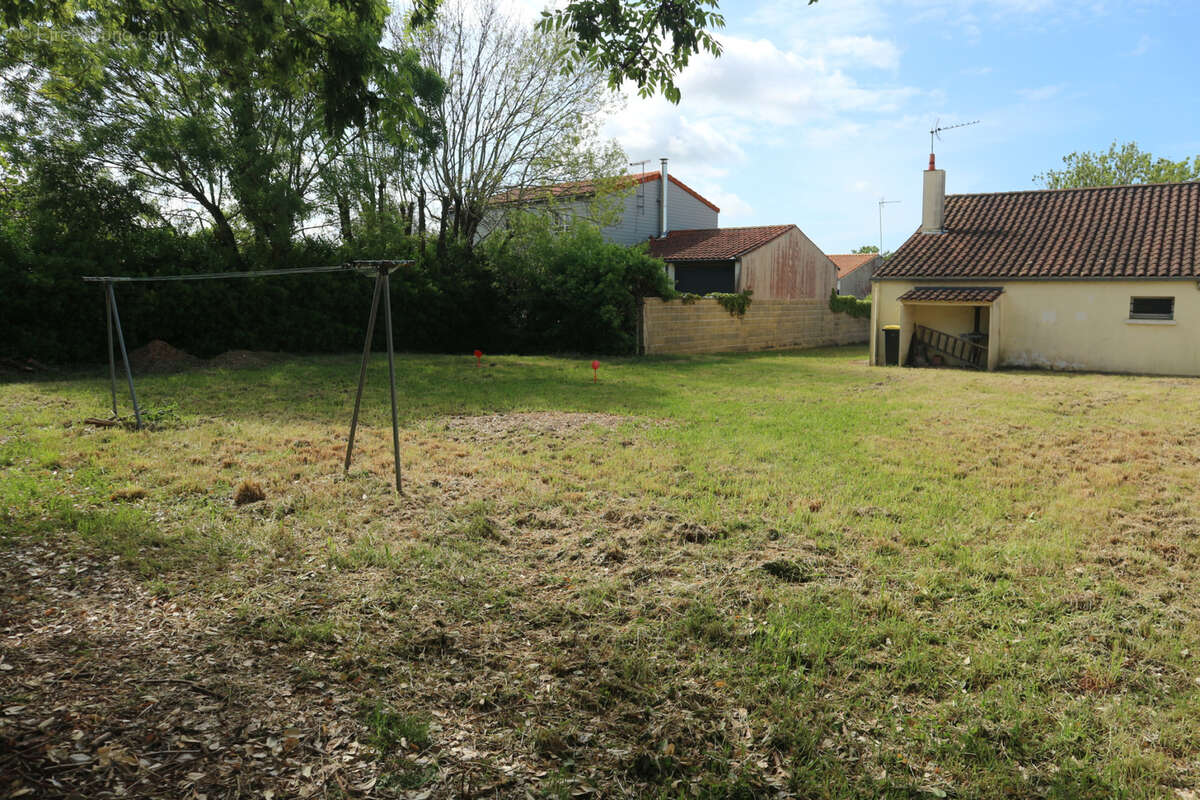 Terrain à LA ROCHELLE