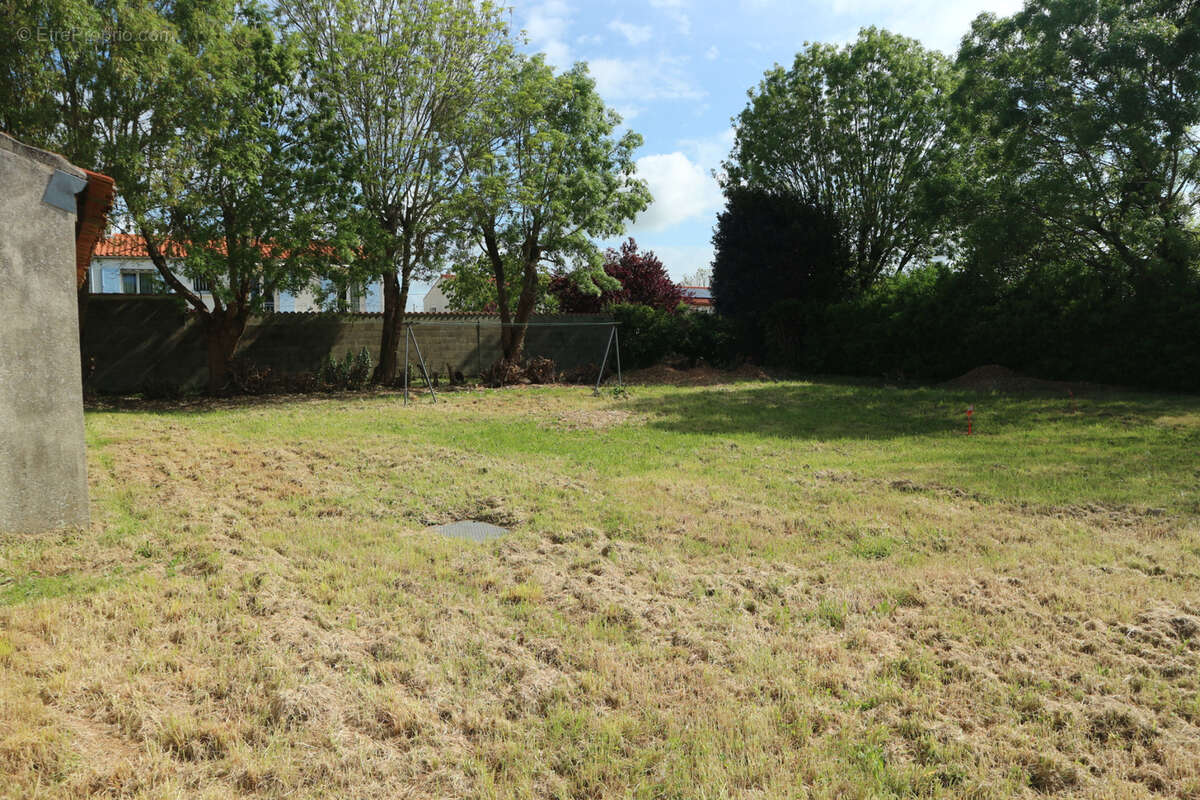 Terrain à LA ROCHELLE