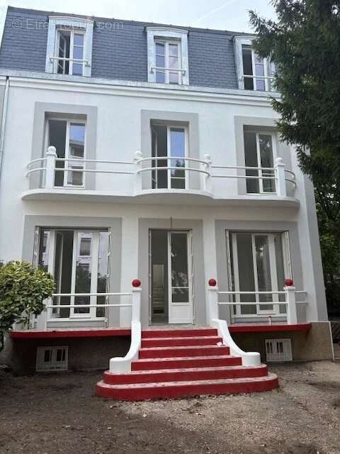 Maison à ASNIERES-SUR-SEINE