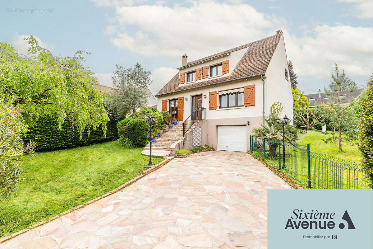 Maison à LONGJUMEAU