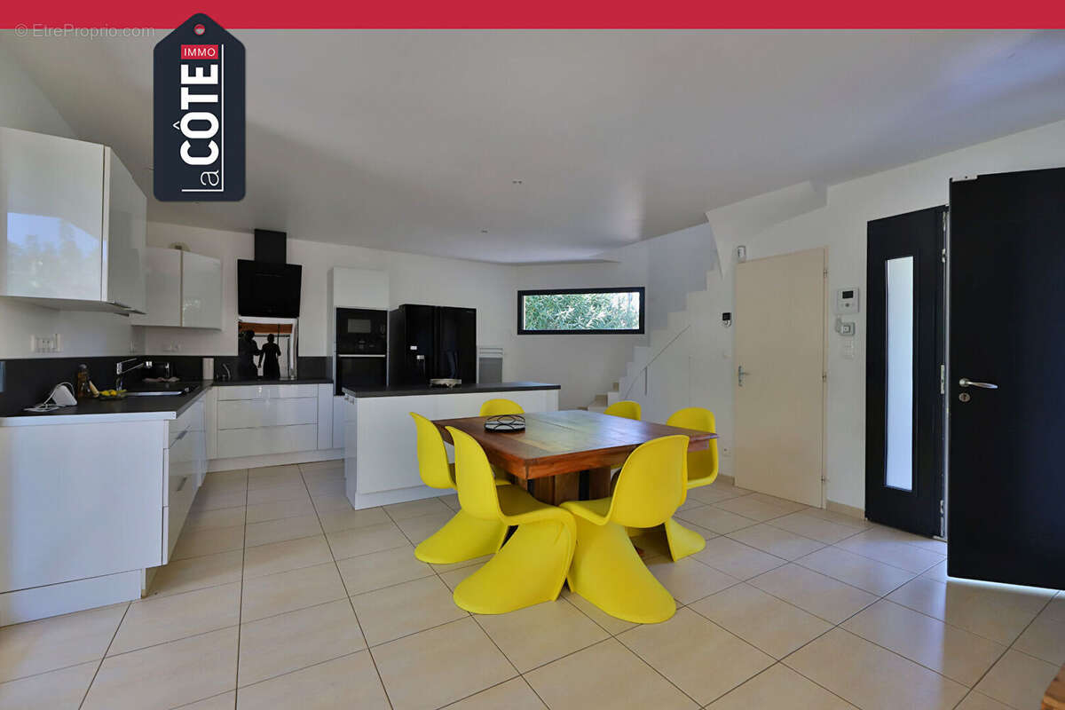 Maison à ENSUES-LA-REDONNE