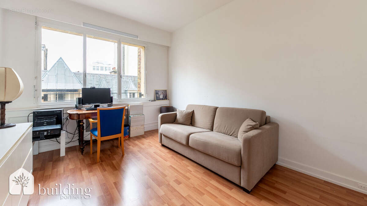 Appartement à NEUILLY-SUR-SEINE