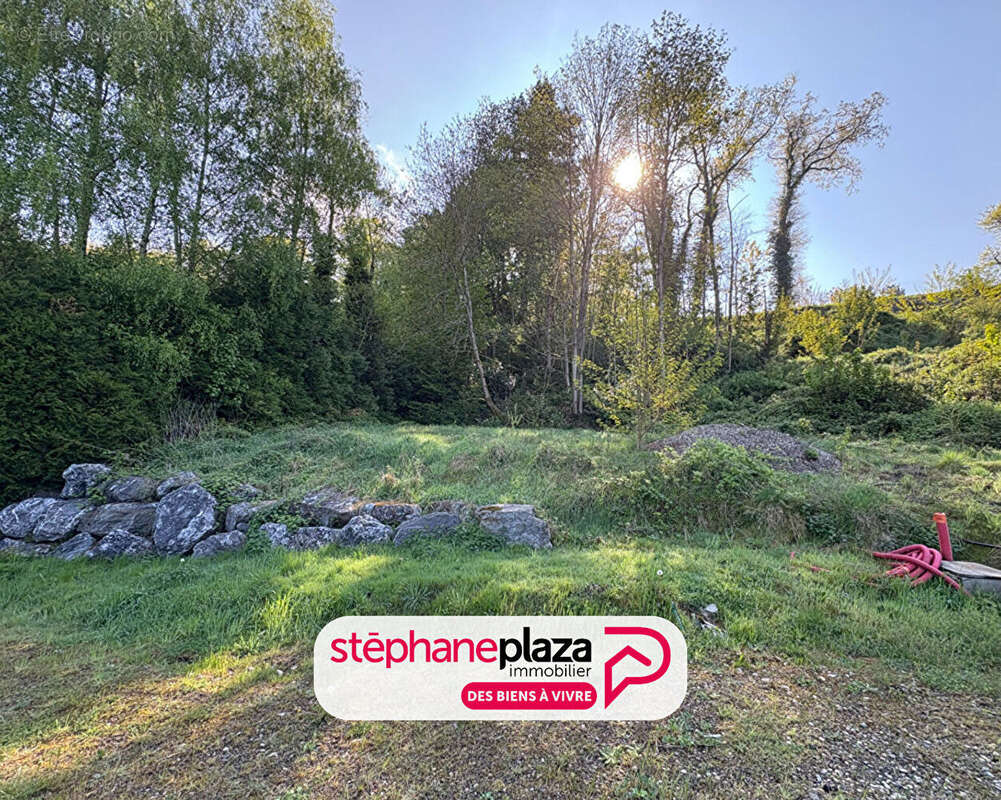 Terrain à SAINT-AVOLD