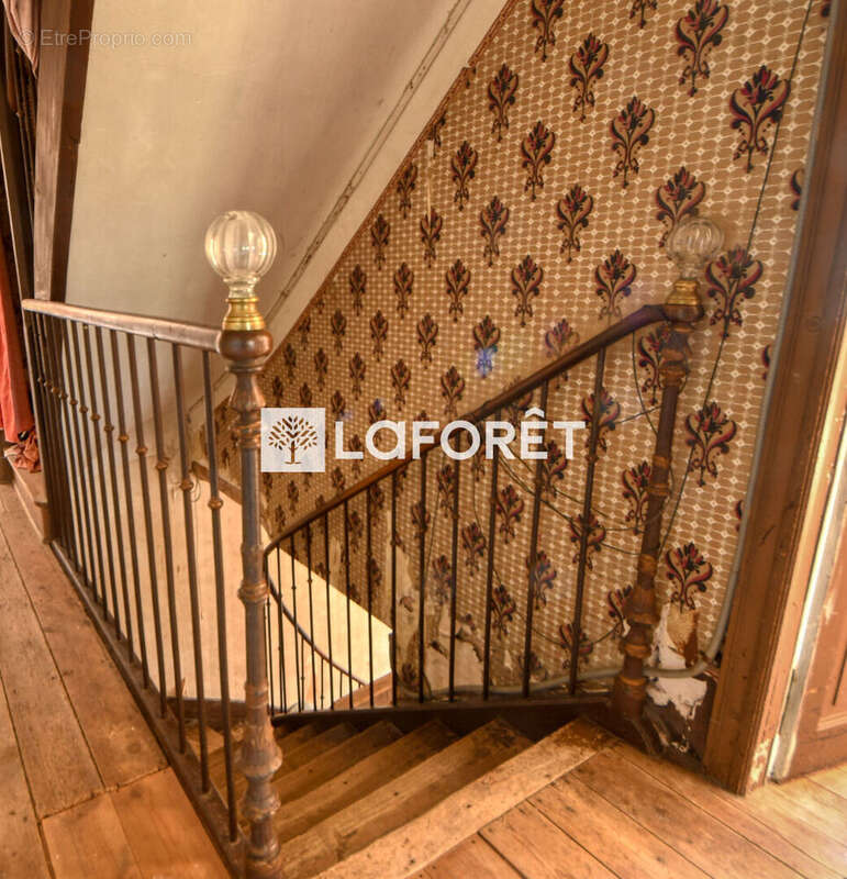 Maison à LISLE-SUR-TARN