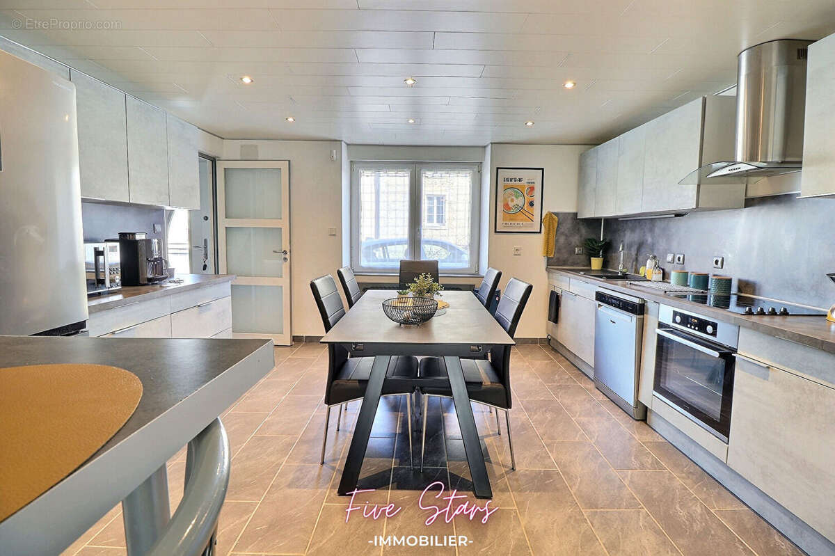 Maison à ERROUVILLE