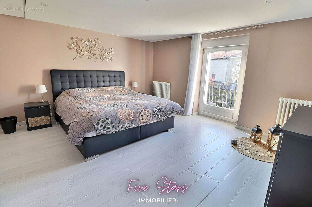 Maison à ERROUVILLE