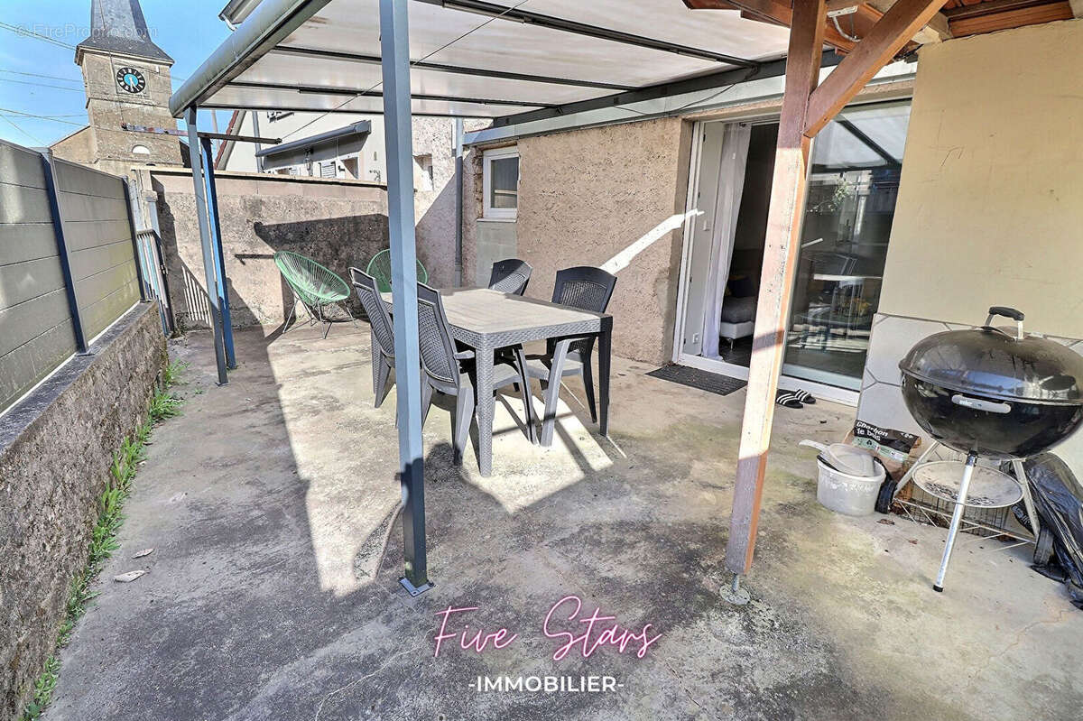 Maison à ERROUVILLE