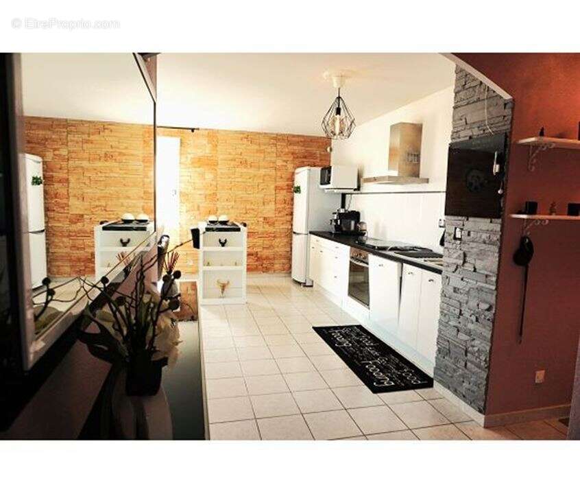 Appartement à FLEURY