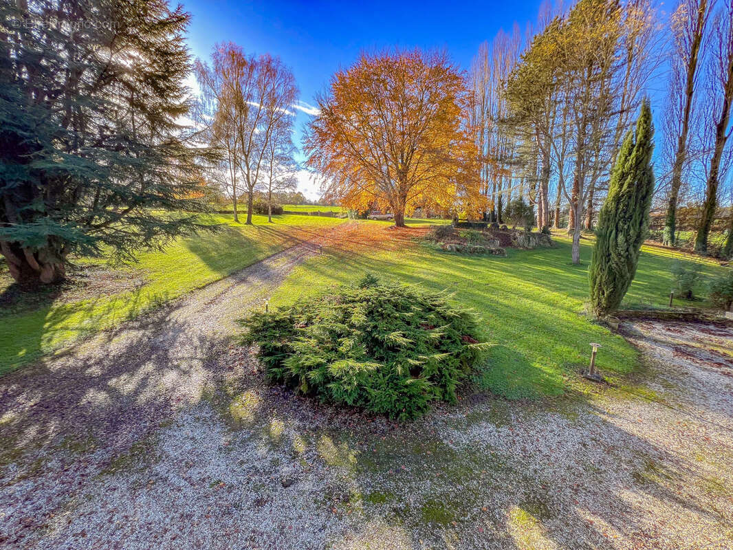 Maison à SAINTE-MARGUERITE-DE-VIETTE