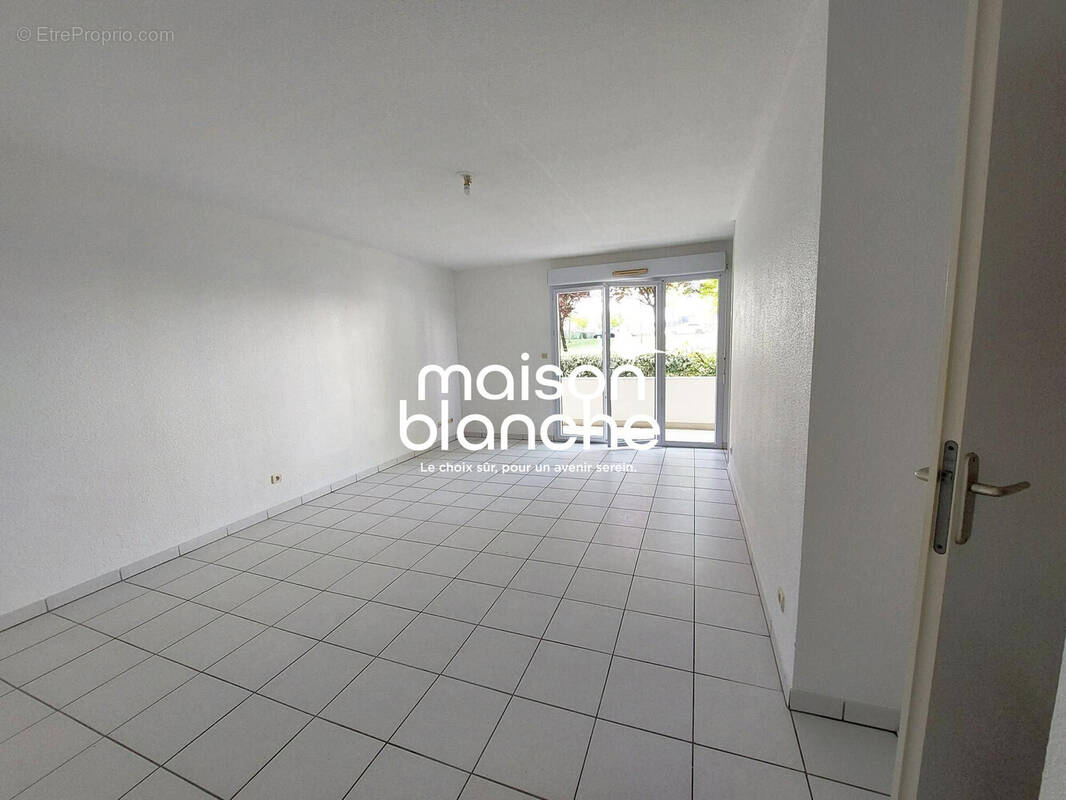 Séjour - Appartement à PARTHENAY