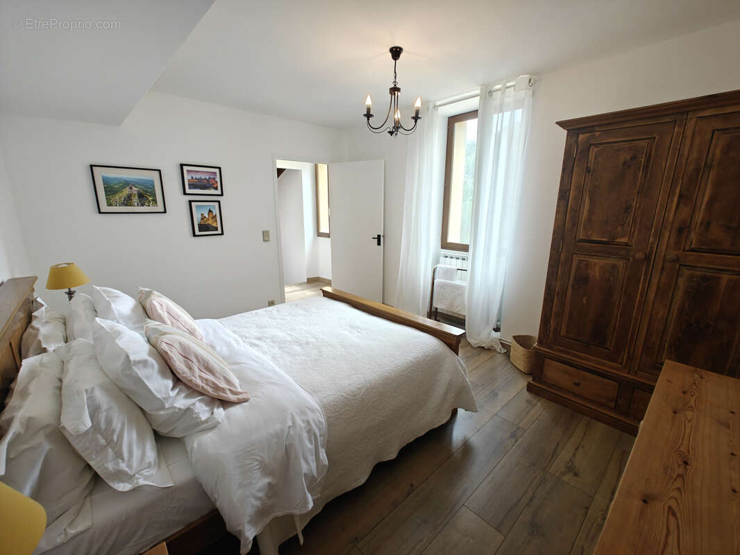 Maison à BELVEZE-DU-RAZES