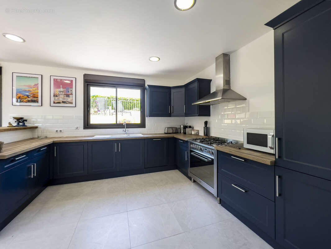 Maison à BELVEZE-DU-RAZES