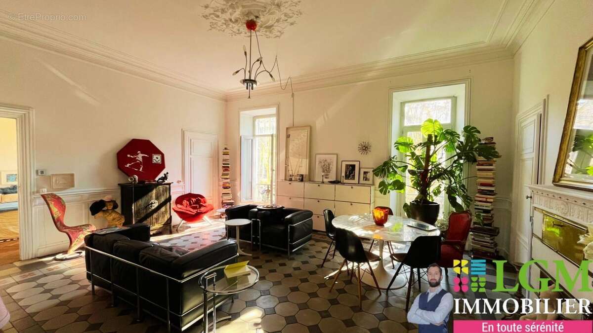 Appartement à NIMES