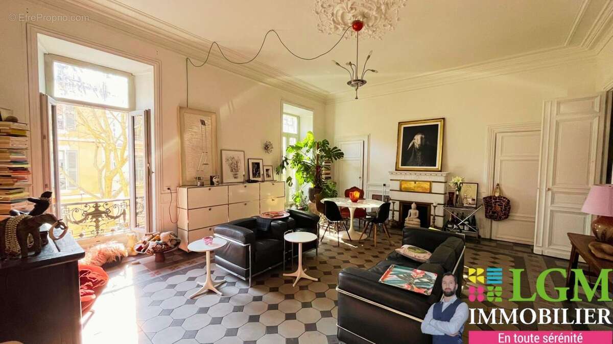 Appartement à NIMES