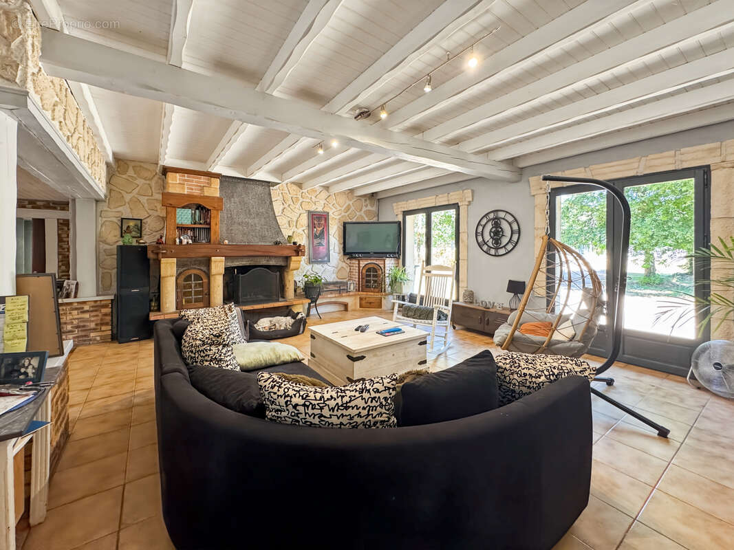 Maison à LE PIAN-MEDOC