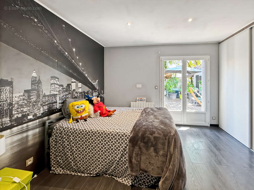 Maison à LE PIAN-MEDOC