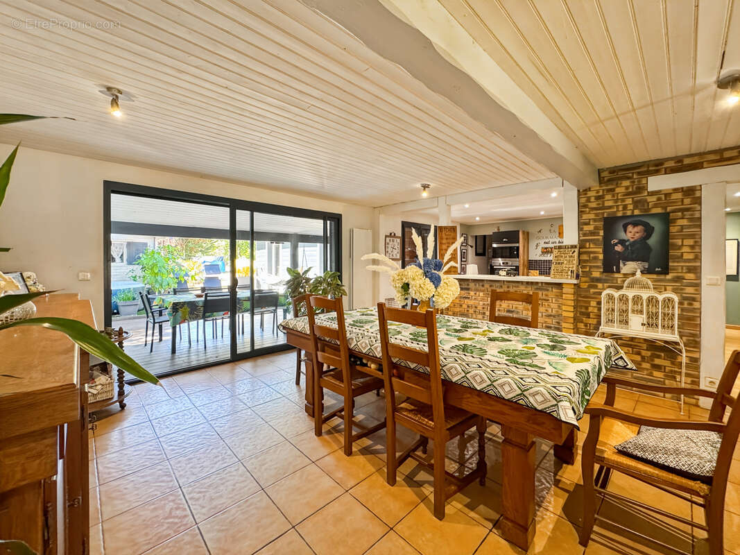 Maison à LE PIAN-MEDOC