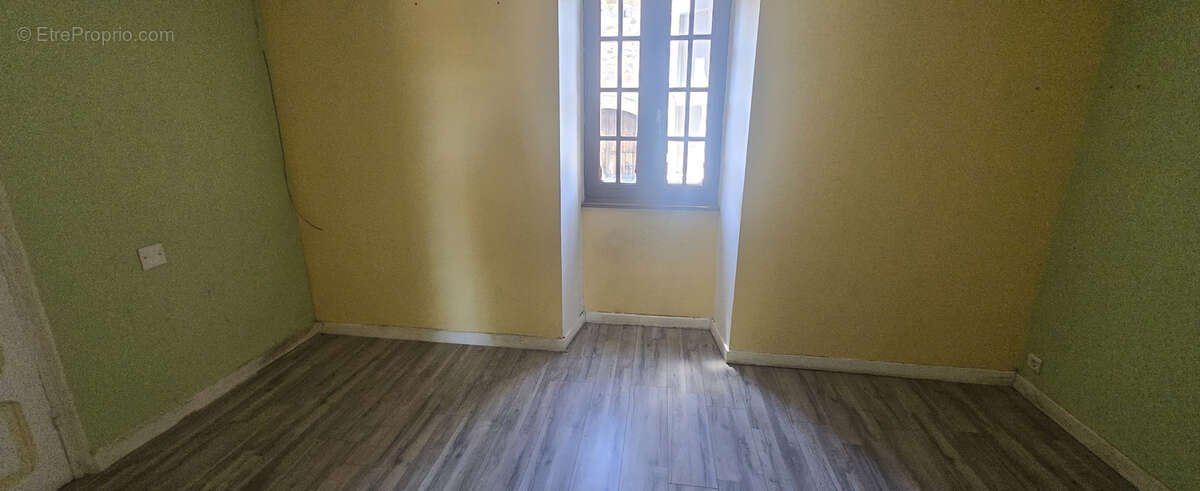 Maison à SAINT-PRIVAT