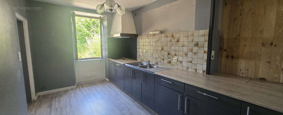 Maison à SAINT-PRIVAT