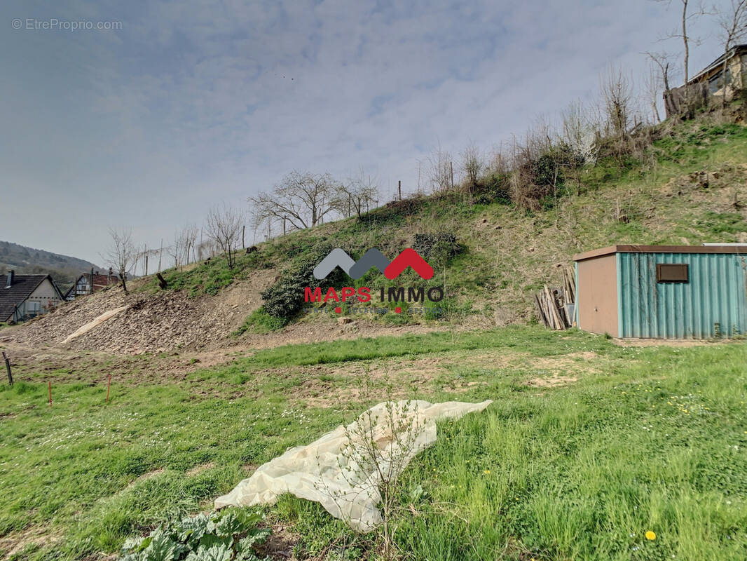 Terrain à SOULTZ-LES-BAINS