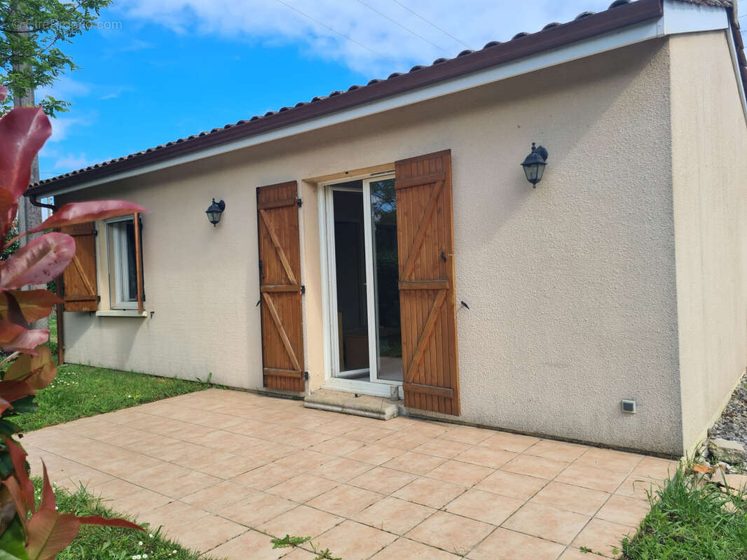 Maison à SAINT-SEURIN-SUR-L&#039;ISLE