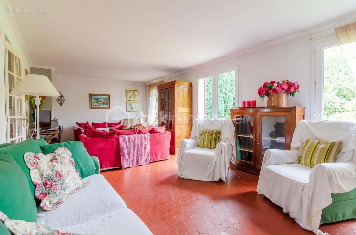 Maison à LE MEE-SUR-SEINE